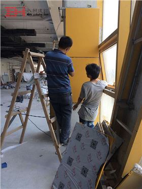 【圓大廈施工現場】室內方形包柱鋁單板安裝