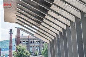 匈牙利的米什科爾茨城鎮(zhèn)新足球場-金屬拉伸網(wǎng)002.jpg 匈牙利的米什科爾茨城鎮(zhèn)新足球場-金屬拉伸網(wǎng)002.jpg