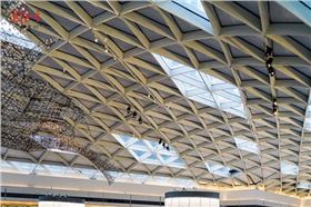 華潤(rùn)萬(wàn)象天地頂棚