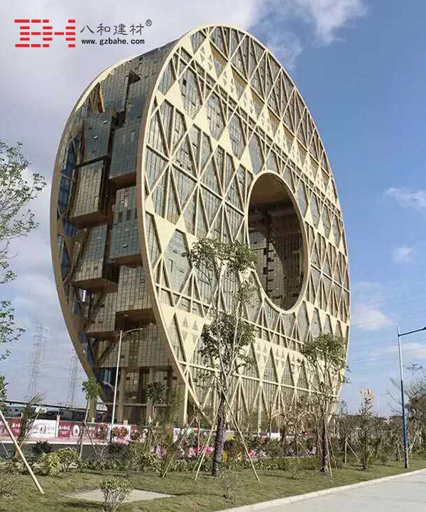 【圓大廈施工現場】室內方形包柱鋁單板安裝 【圓大廈施工現場】室內方形包柱鋁單板安裝