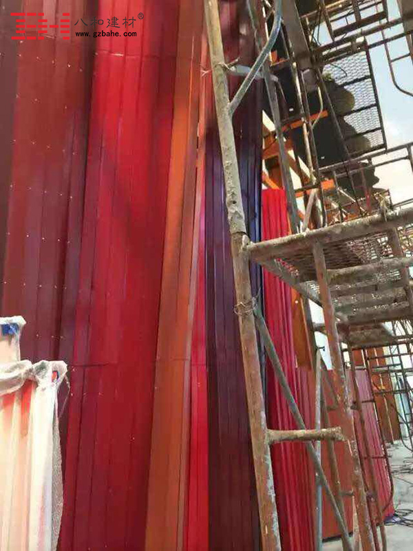 【藝術(shù)墻施工現(xiàn)場(chǎng)】藝術(shù)背景墻異型鋁單板裝飾 【藝術(shù)墻施工現(xiàn)場(chǎng)】藝術(shù)背景墻異型鋁單板裝飾