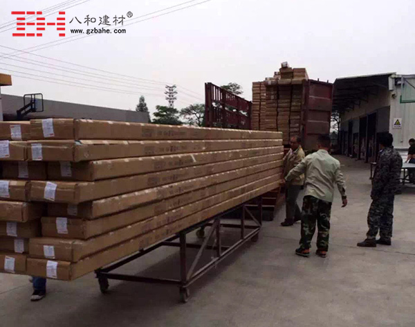 【發貨動態】湖南郴州華泰城綜合體鋁方通天花第三批4