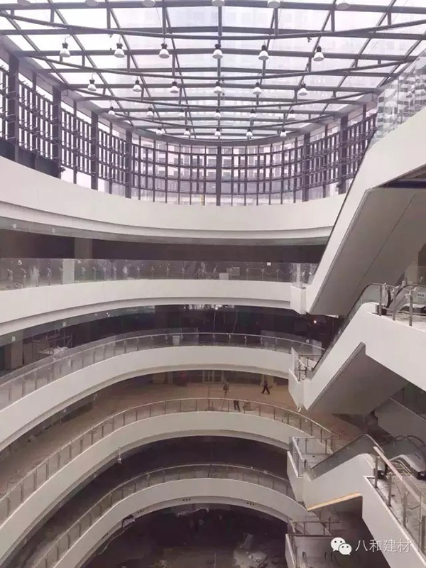 廣州合生廣場室內鋁單板裝飾接近尾聲3