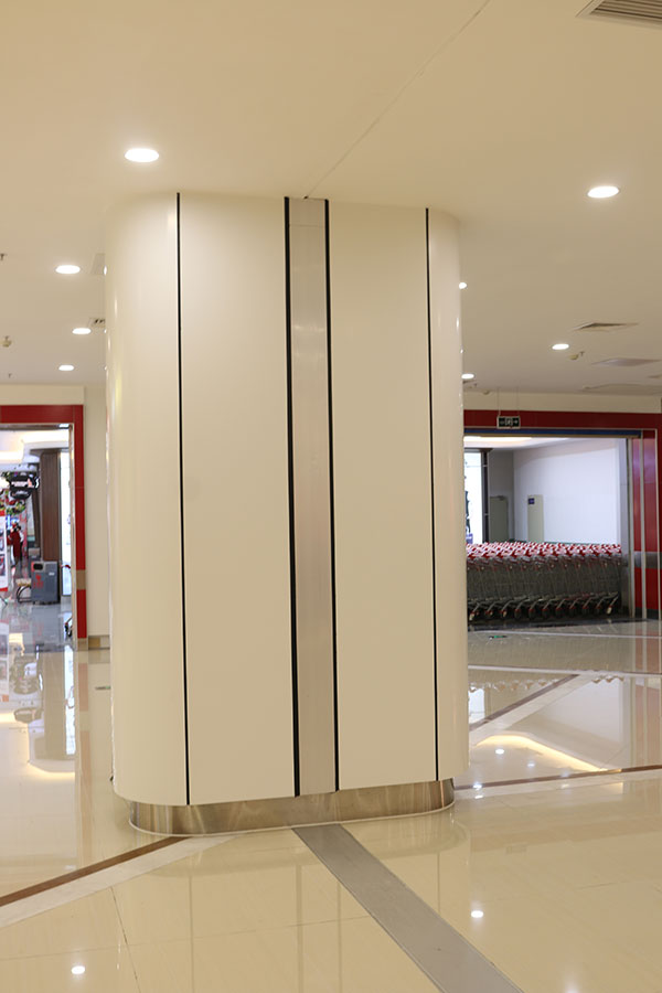 梅州客都匯造型包柱鋁單板.jpg