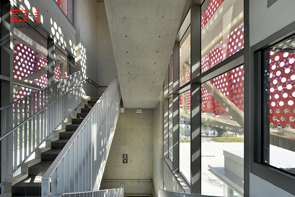 沖孔鋁單板點綴臺灣新竹轉運站外觀04.jpg 沖孔鋁單板點綴臺灣新竹轉運站外觀04.jpg