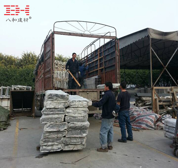 八和建材鋁單板廠家每天都重復著的現象